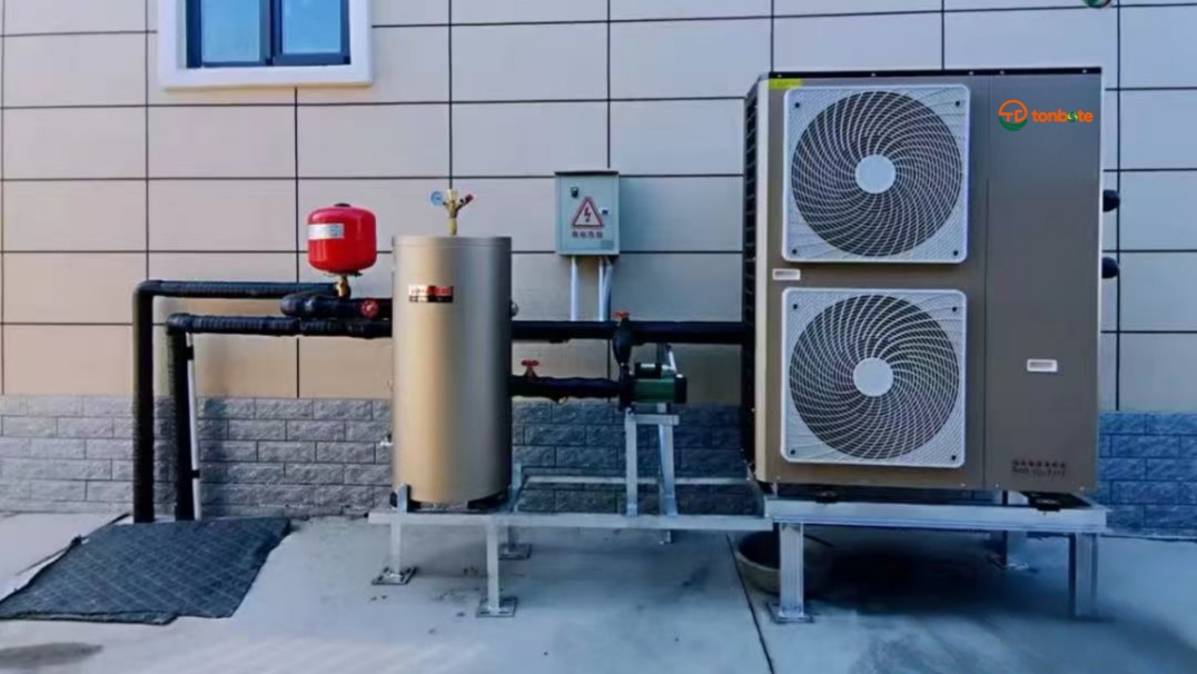 Terobosan teknologi nyurung transisi menyang ekonomi rendah karbon, dene pompa panas dual-sumber ngatasi titik nyeri ing industri sing nggunakake energi dhuwur. Terobosan teknologi nyurung transisi menyang ekonomi rendah karbon, dene pompa panas dual-sumber ngatasi titik nyeri ing industri sing nggunakake energi dhuwur.
